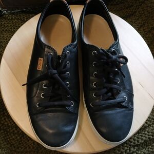 Ecco Men's Black Soft Leather Sneakers Size 11 may Run Big